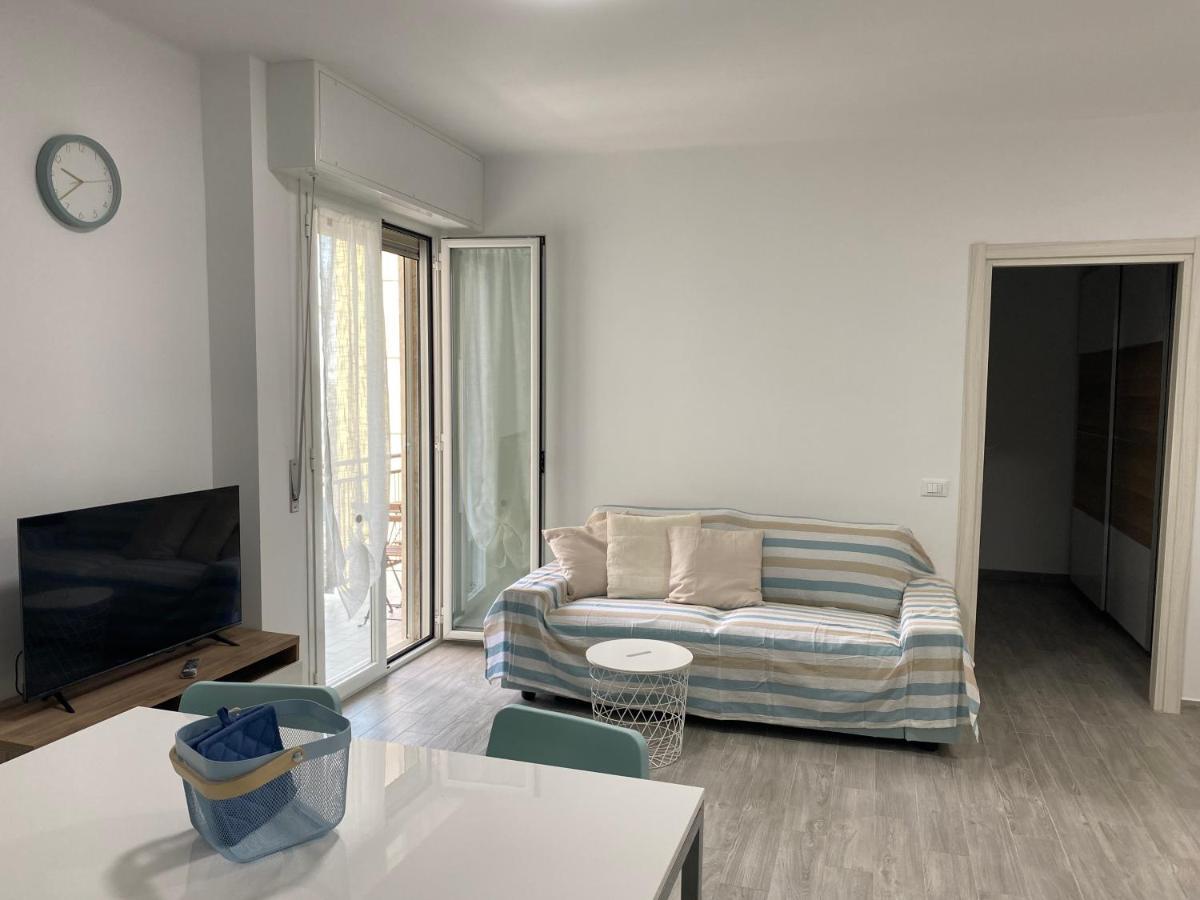 Appartement La Perla Marina à Arma di Taggia Extérieur photo